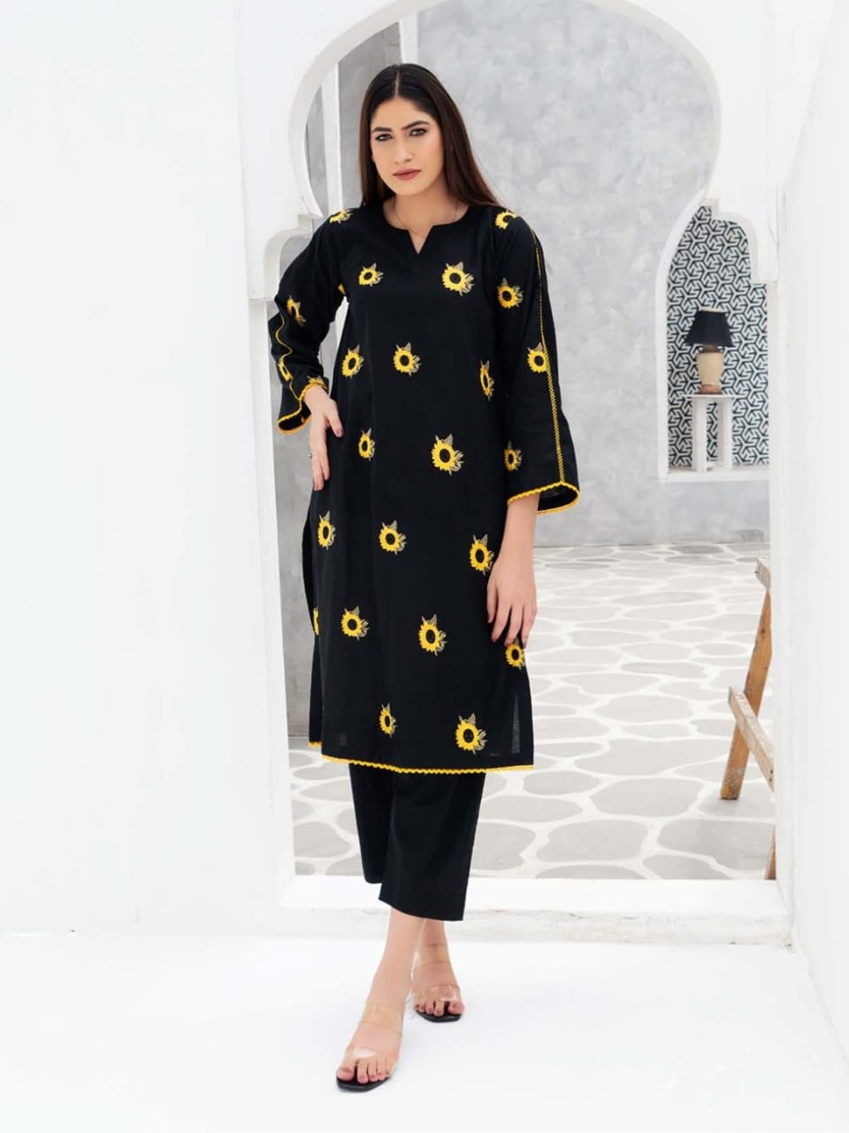 Sun Flower Emb 2-Pcs