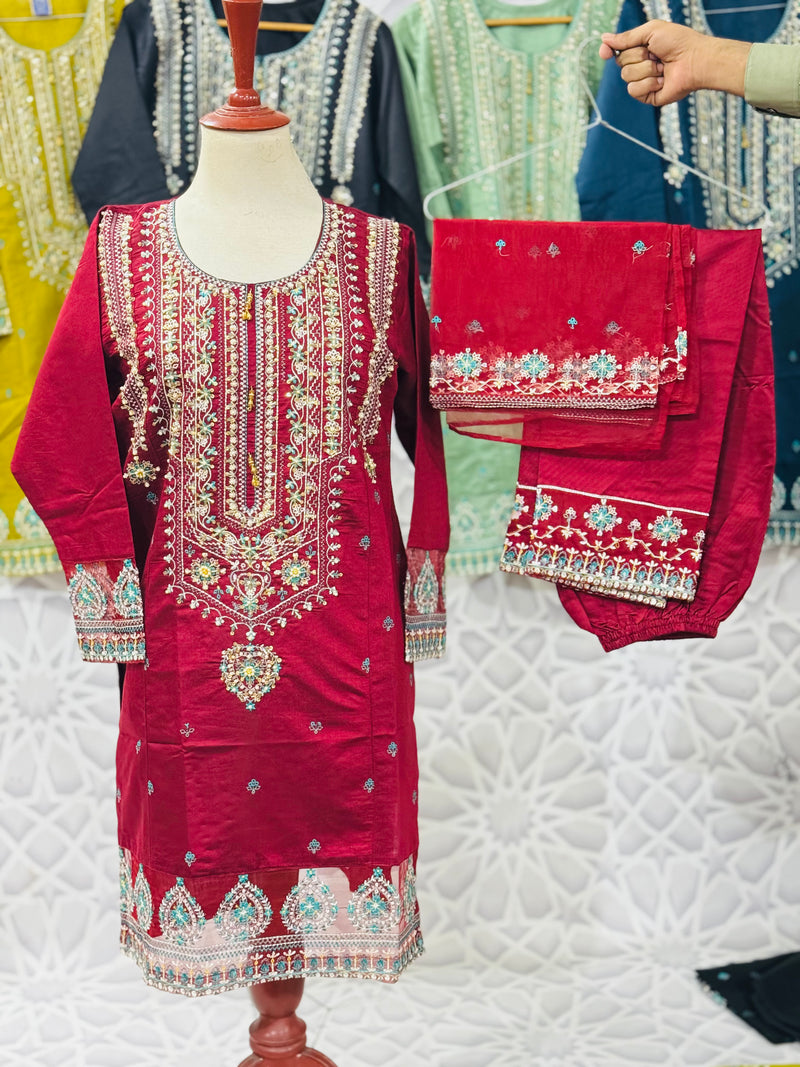 FANCY HAND WORK KHAADI 03PC SUIT