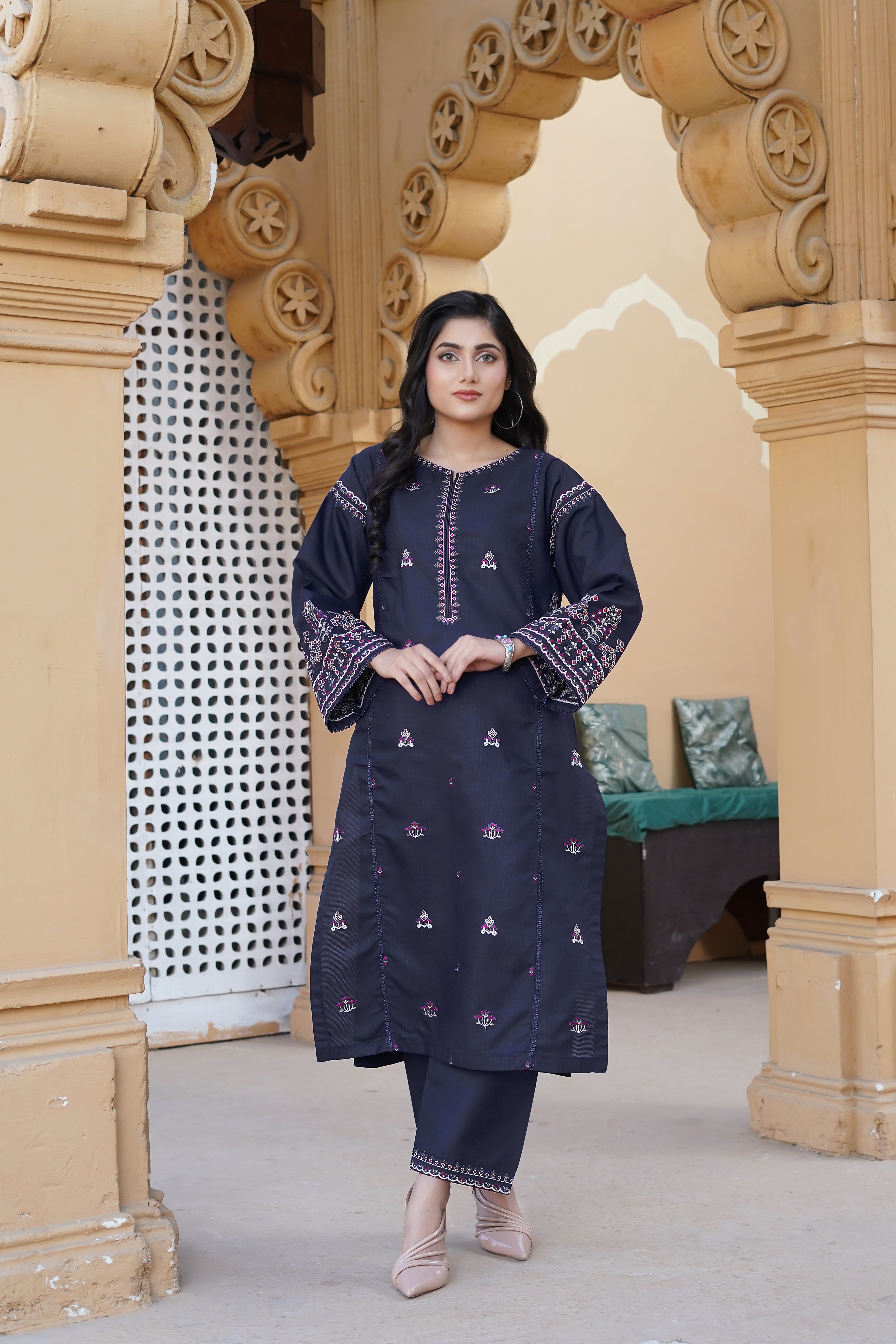 AZUR EMBROIDERED 2-PCS