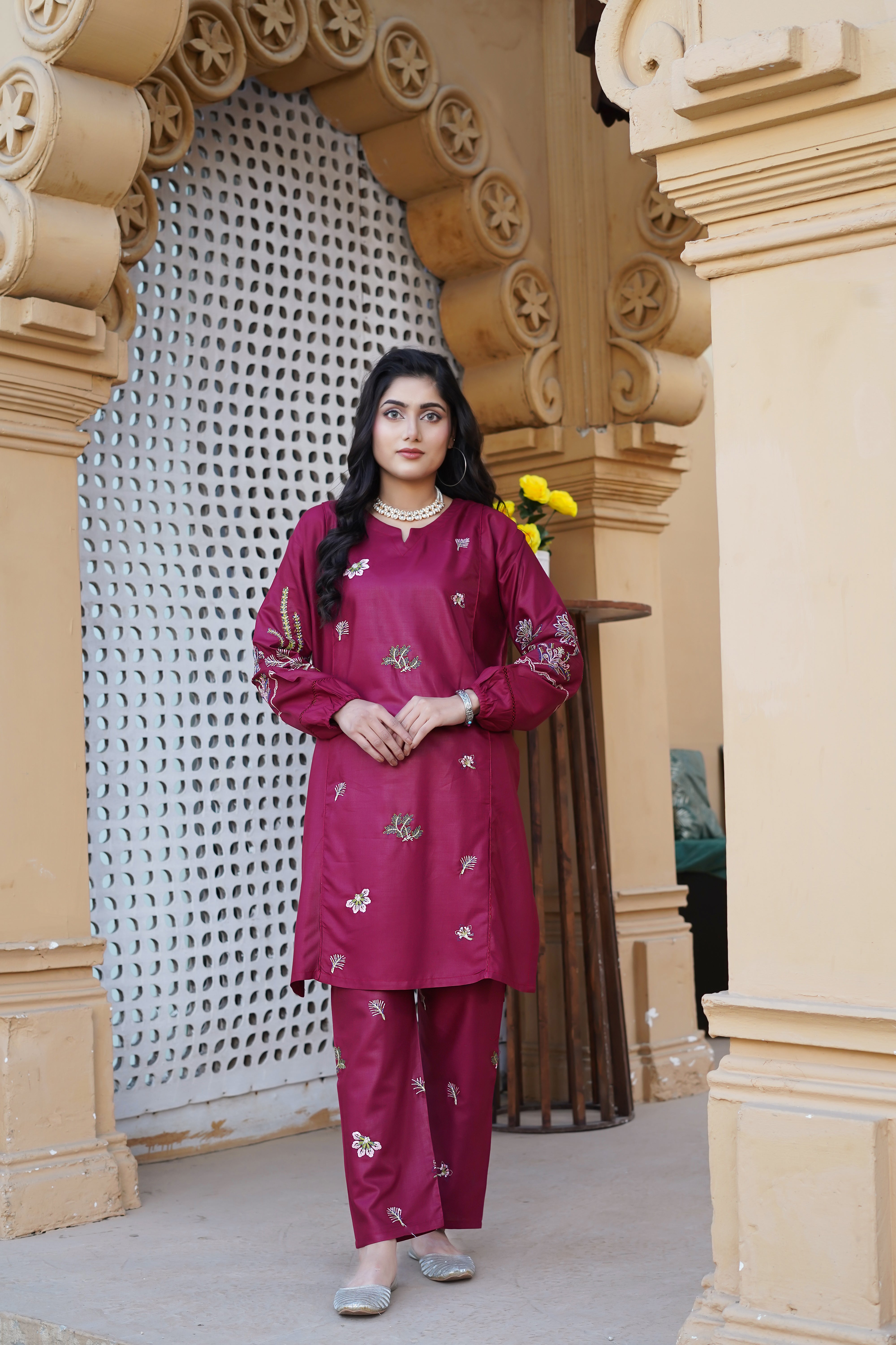 AMIYA EMBROIDERED 2-PCS