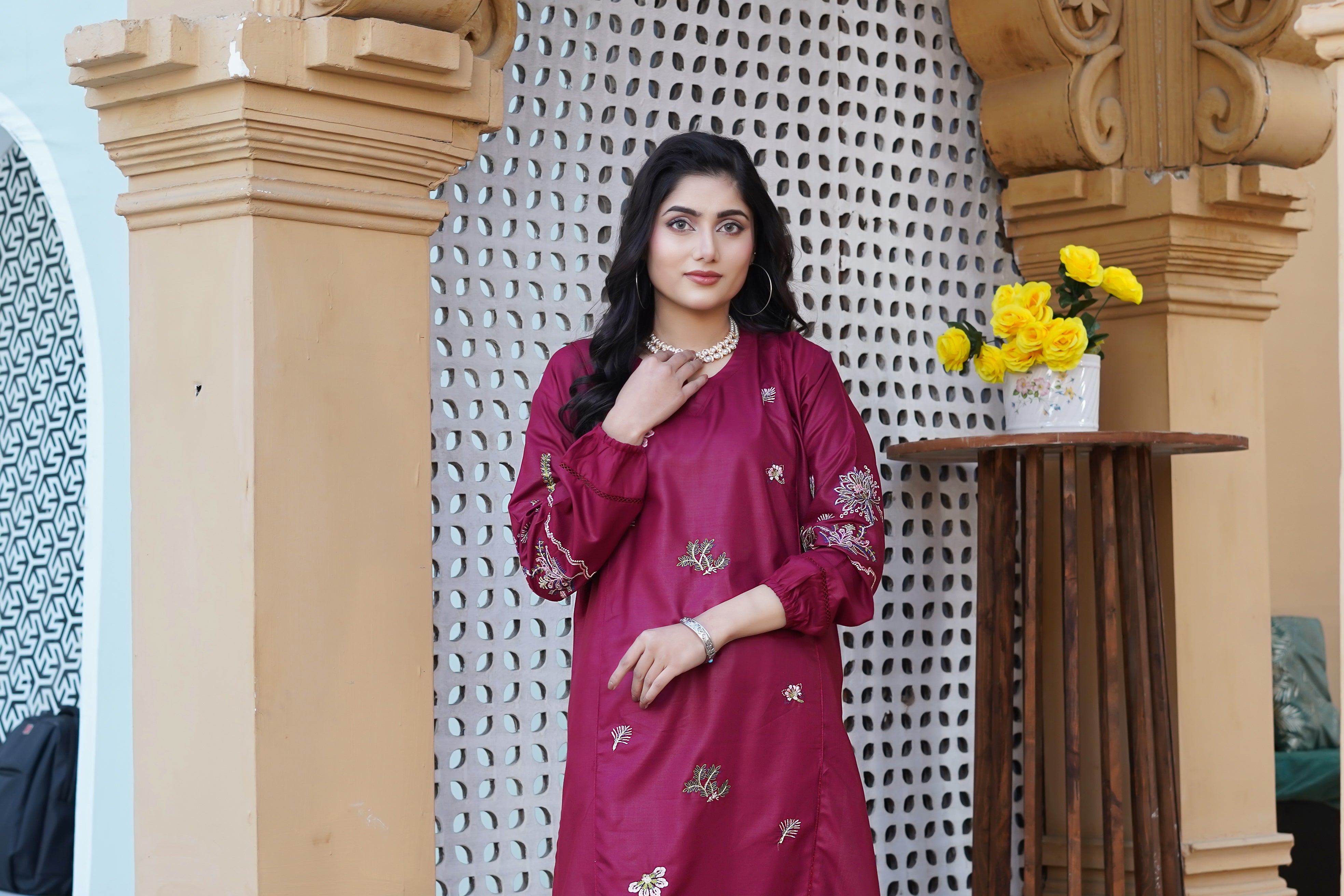 AMIYA EMBROIDERED 2-PCS