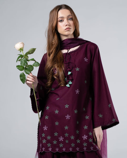 Mahira Embroidered 3pc