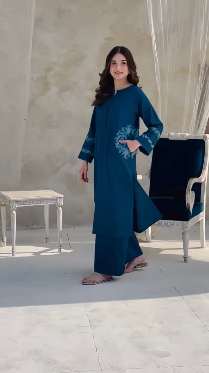 Stitch & Style Pocket Set Embroidered
