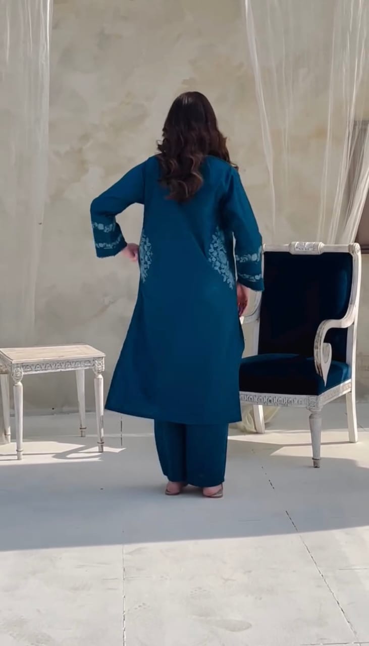 Stitch & Style Pocket Set Embroidered