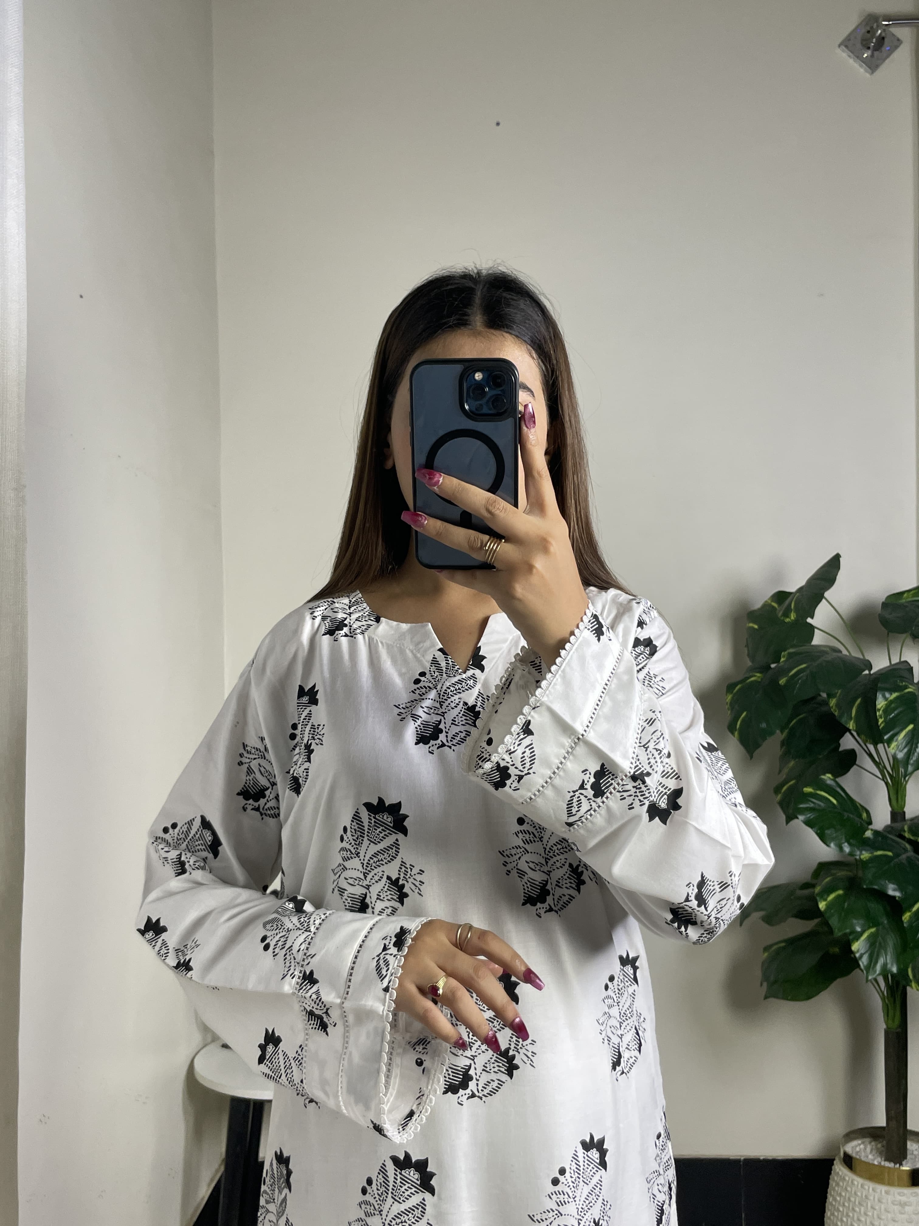 ZEENAT White 2PCS