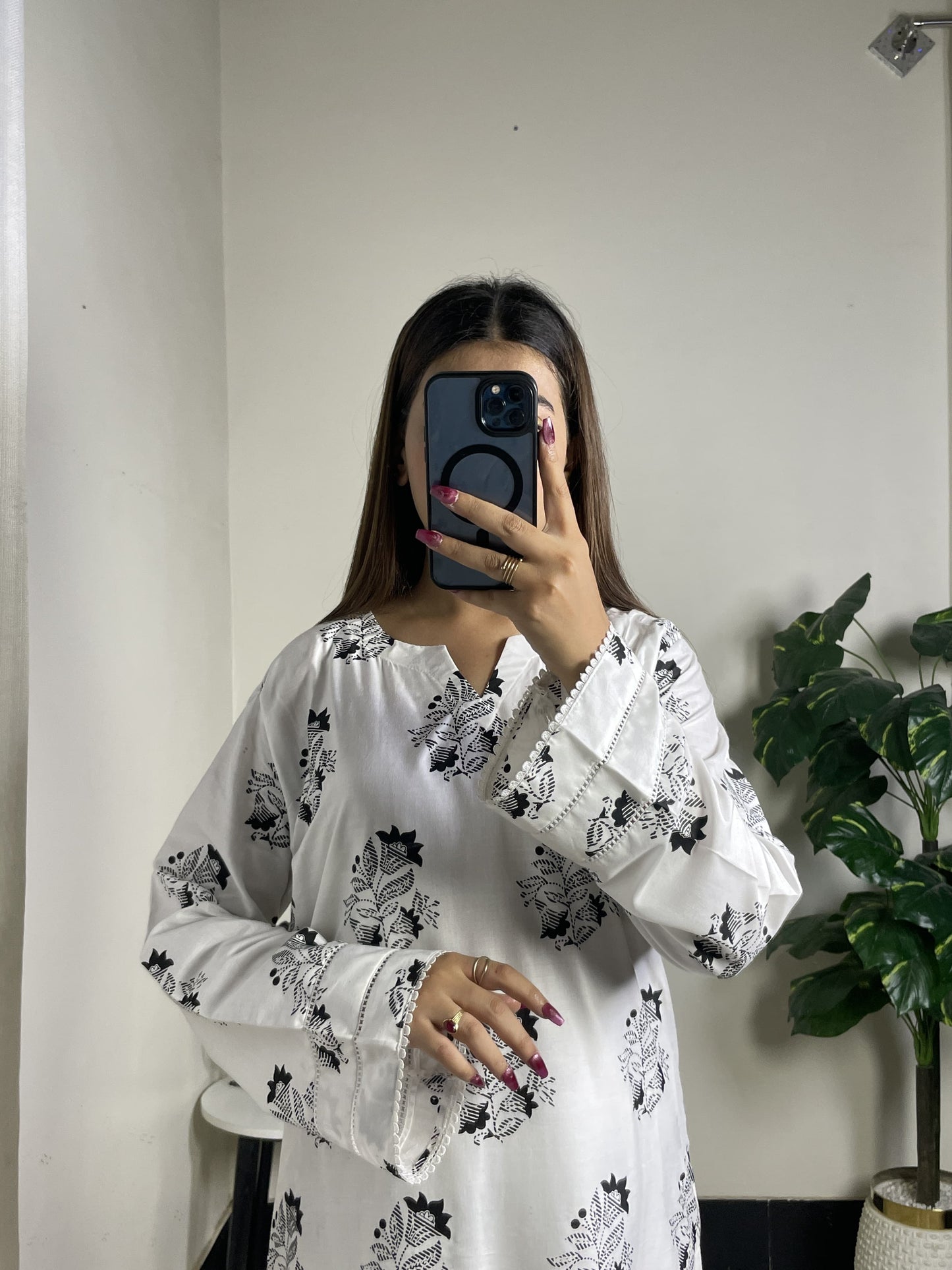 ZEENAT White 2PCS